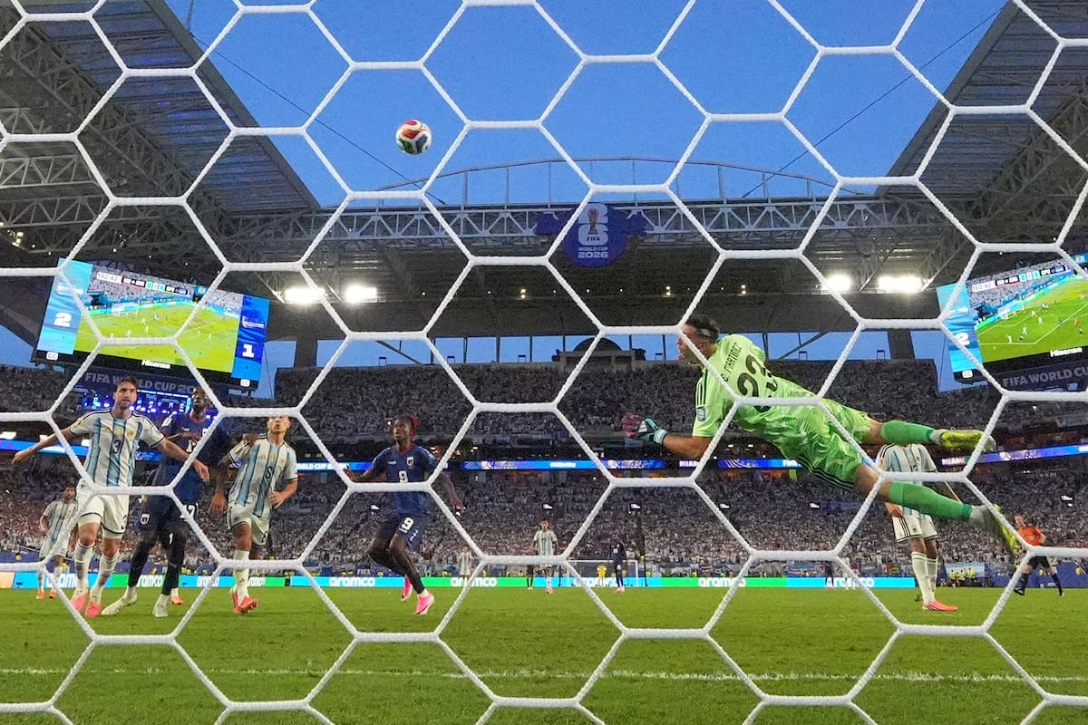 Como foi a avaliação do jogo de Cabo Verde contra a Argentina?