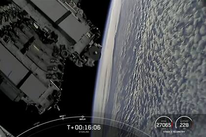 Imagen estática proporcionada por SpaceX del cohete SpaceX Falcon 9 despegando desde Cabo Cañaveral, Florida, el sábado 13 de noviembre de 2021. (SpaceX vía AP)