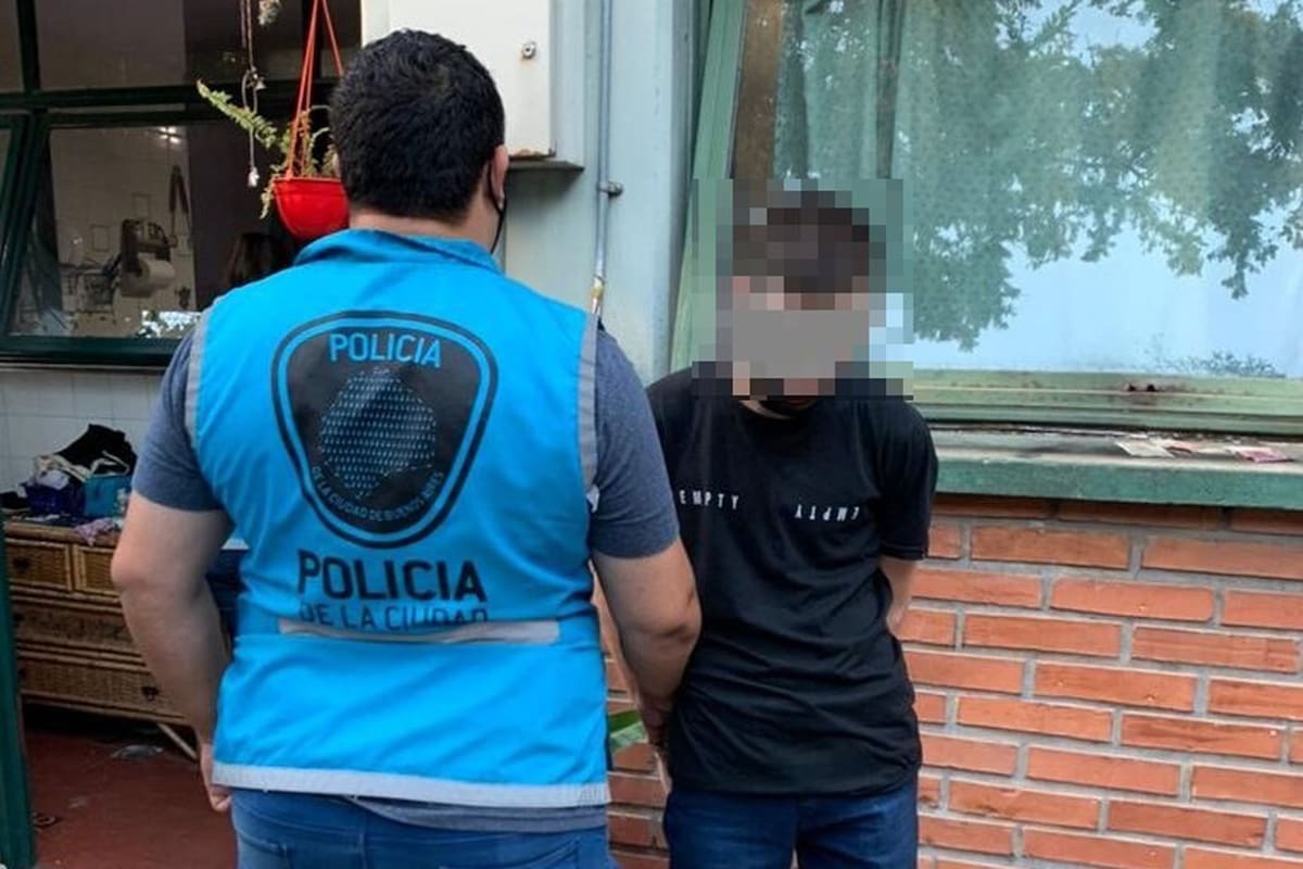 Imagen ilustrativa de la detención de un delincuente por la Policía de la Ciudad de Buenos Aires