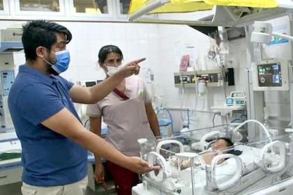 Imagen ilustrativa de un área de alta complejidad del Hospital Perrando, donde estuvo internado el bebé. Foro: Gobernación de Chaco