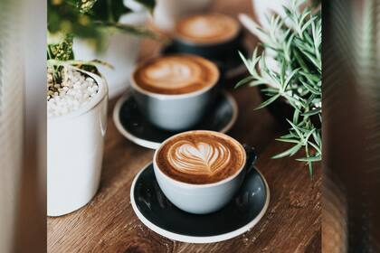 (Imagen ilustrativa). Mostró su indignación al ver el ticket de una cafetería y generó un debate en las redes.