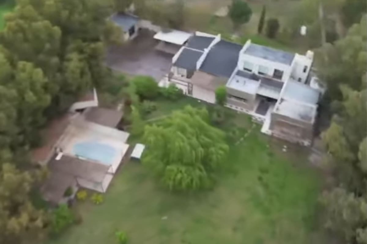 Imagen panorámica de la residencia de "Fred" Machado en Viedma, Río Negro