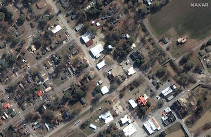 Imagen previa al tornado, tomada el 27 de diciembre de 2022, en Walnut Street