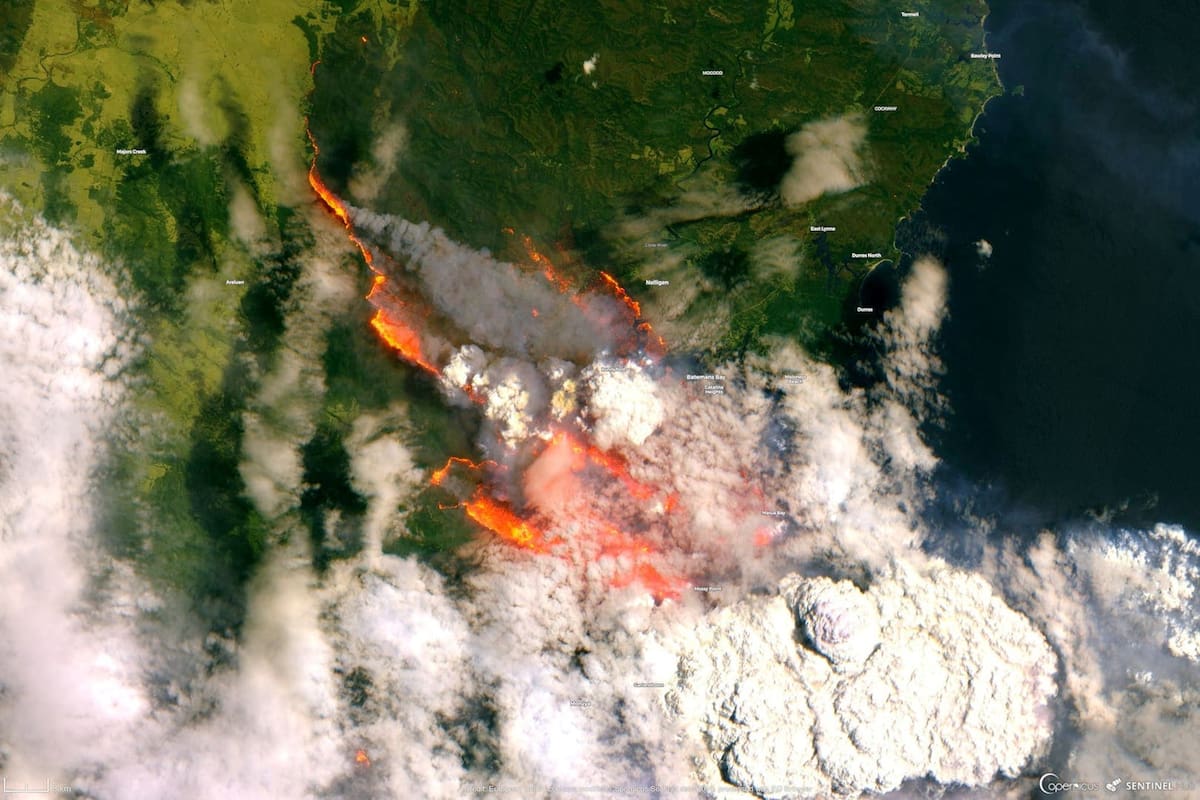 Imagen satelital de los incendios forestales en Australia