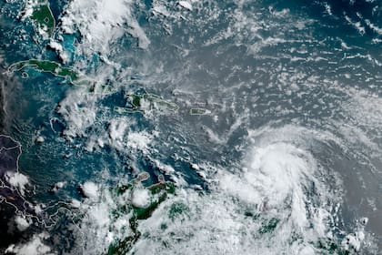 Imagen satelital del huracán Elsa, en el Caribe