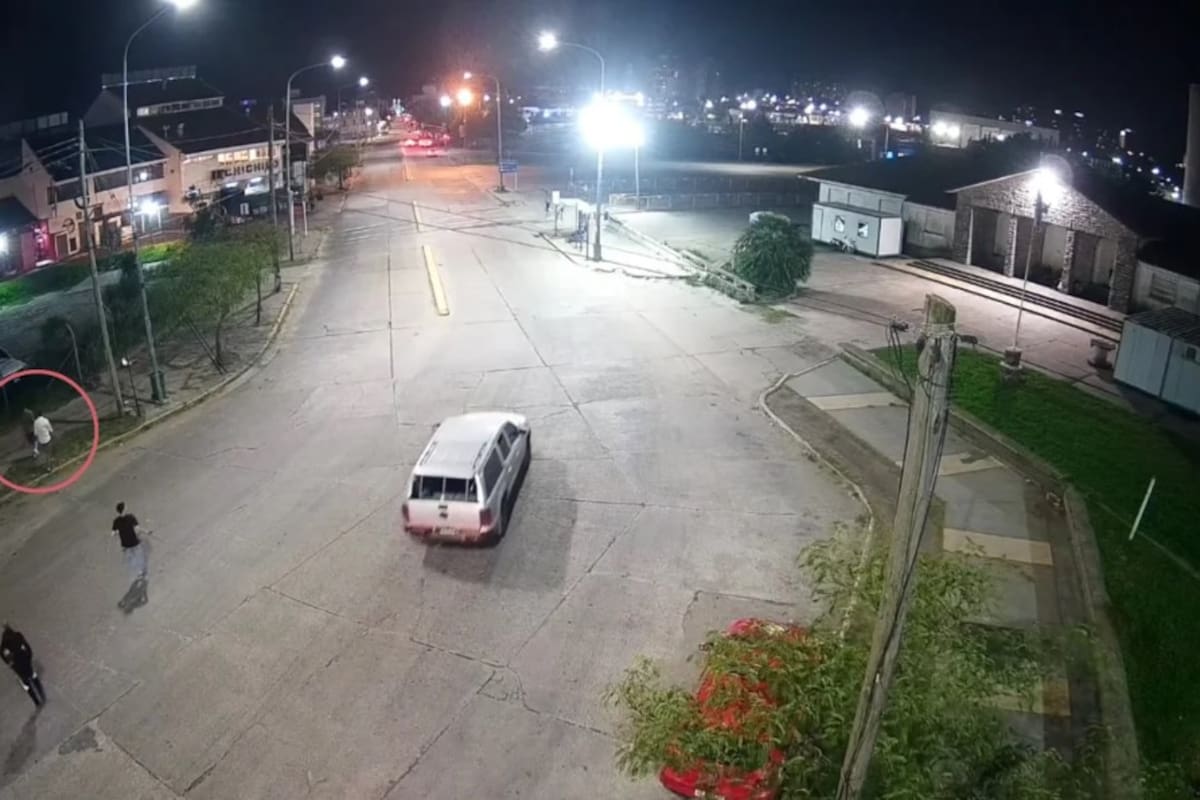 Imágenes de las cámaras de seguridad del puerto que muestran el abordaje para el secuestro de la víctima.