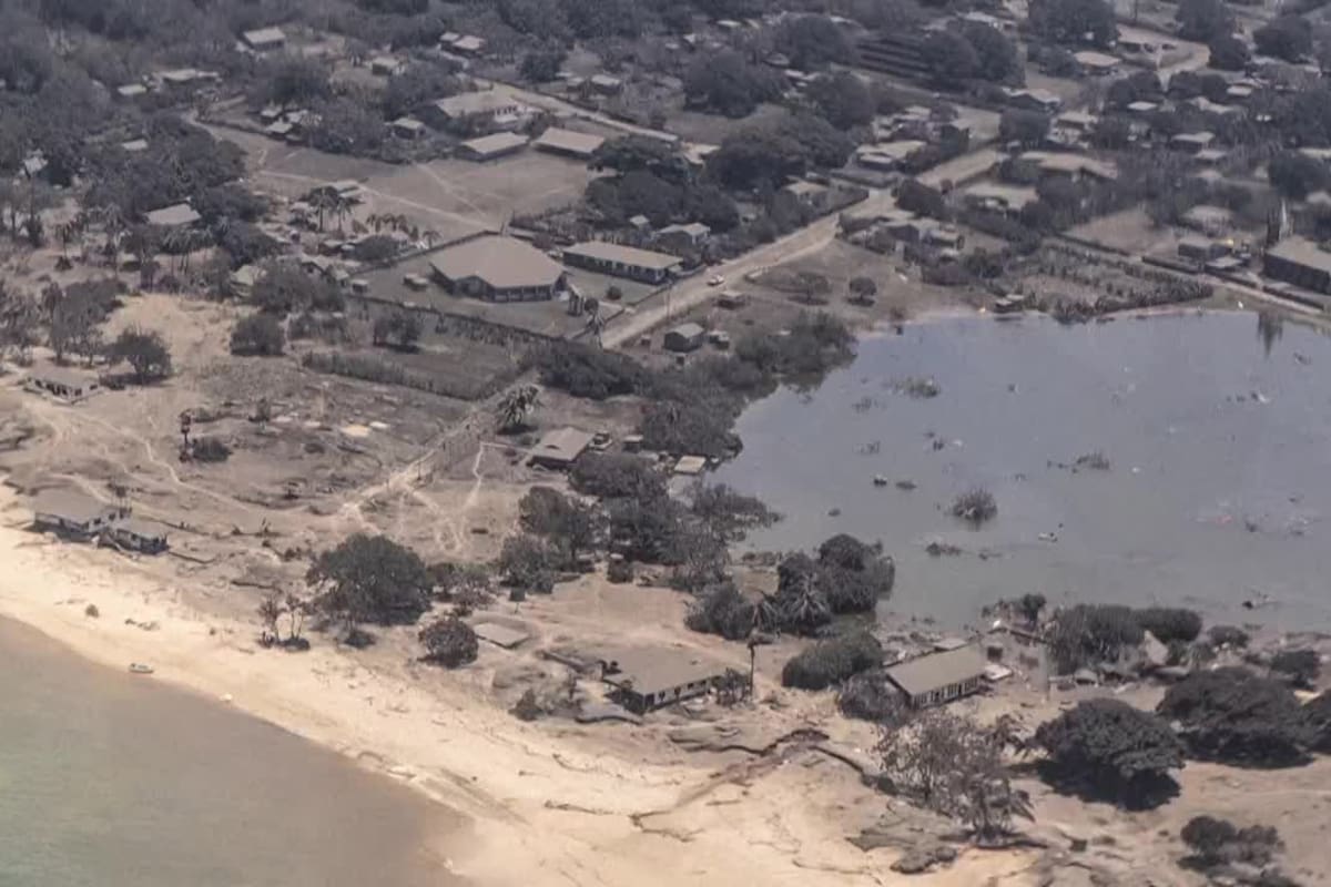 Imágenes de Tonga muestran devastación tras la erupción seguida por un tsunami