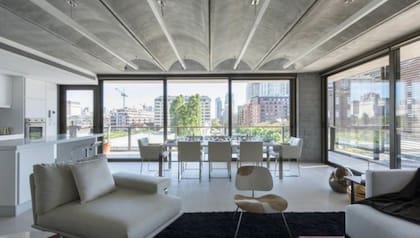 Imágenes del departamento de Puerto Madero que Martín Insaurralde le compró a Nicolás Caputo