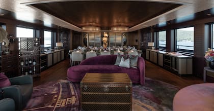 Imágenes del Pink Shadow, el imponente "superyatch" que deslumbra en el puerto de Punta del Este (foto: designunlimited.net)