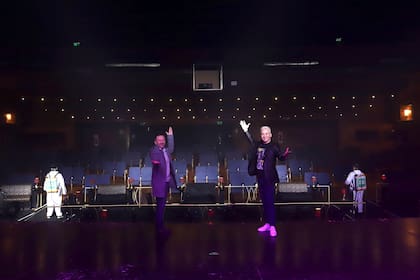 Nicolás Scarpinio y Flavio Mendoza, en el nuevo Broadway