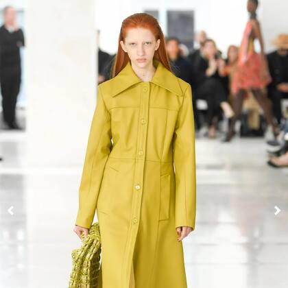 Iman, hija de Miuki Madelaire, fue una de las elegidas por Feben en Milan Fashion Week