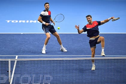 Impacta Horacio Zeballos, lo cubre Marcel Granollers: el argentino y el español alcanzaron la final de dobles del Masters, en Turín