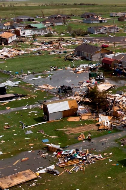 Impactantes imágenes de los destrozos que provocó el huracán Laura