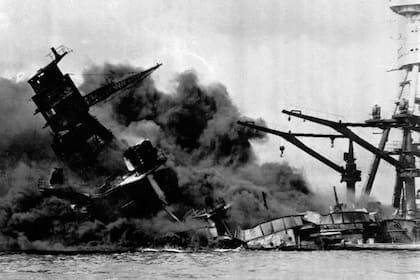 Impactantes imágenes del momento del ataque a Pearl Harbor