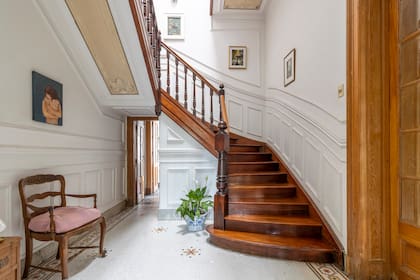 Impecable casona en venta de más de 100 años sobre la calle Olleros.