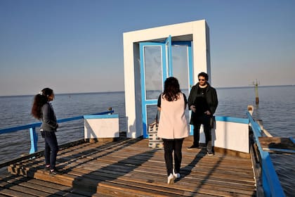 Imperdible, la obra de Basualdo está en la punta del muelle, en Costanera Sur; vale la pena la caminata
