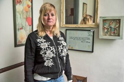 María Laura Román, rosarina. Su prótesis estalló estando embarazada