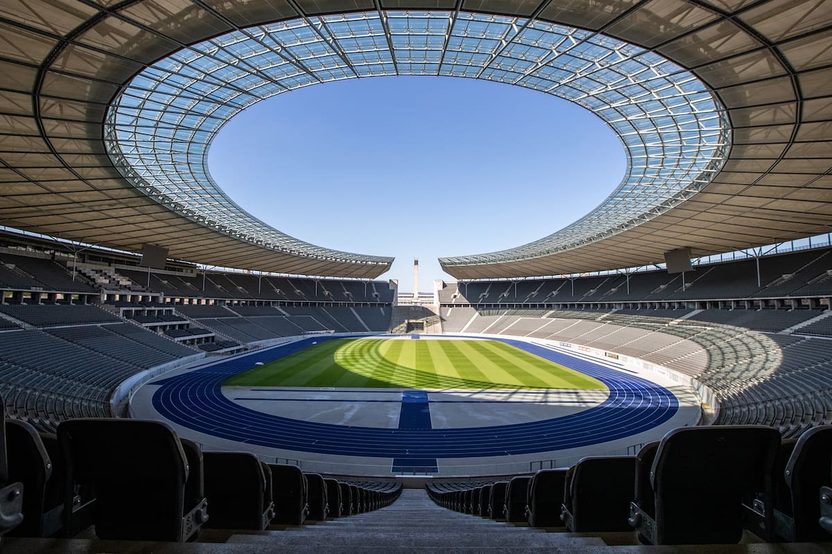 Imponente: así luce el Olympiastadion, escenario del clásico de Berlín