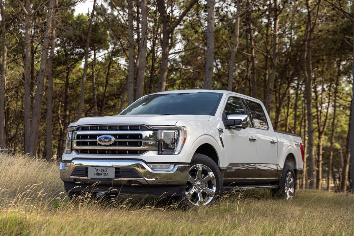 Imponente como siempre la estética de la Ford F-150, esta vez con mecánica híbrida