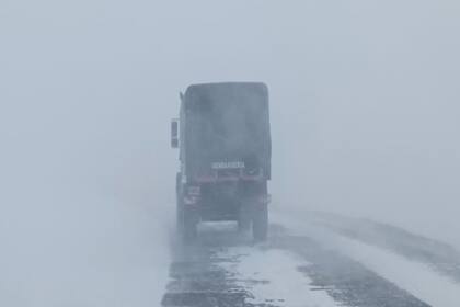 Impresionante temporal de nieve en Mendoza: continúa cerrado el paso internacional Cristo Redentor