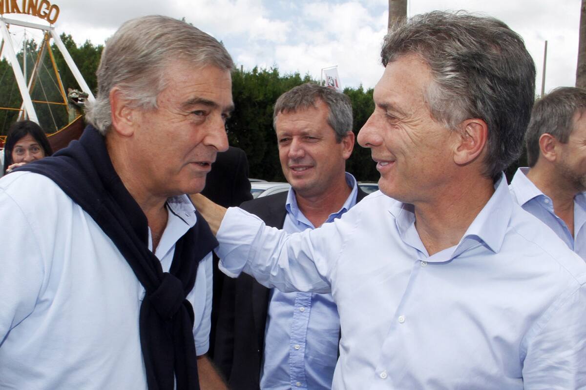 Imputaron a Mauricio Macri y a Oscar Aguad por el acuerdo con Correo Argentino