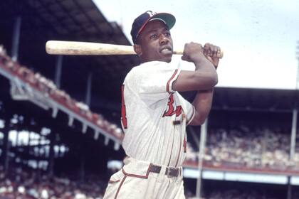 En 1954, con la ropa de Milwaukee Braves, durante una exhibición en Nueva York.