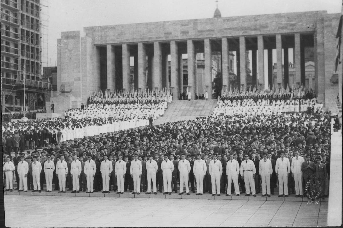 Inauguración del Monumento a la Bandera, Rosario, 20 de junio de 1957.