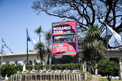 Inauguración del reloj que realiza la cuenta regresiva de los Juegos Suramericanos de la Juventud Rosario 2022