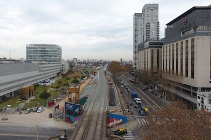 Línea San Martín: inauguraron el viaducto que elimina 11 barreras