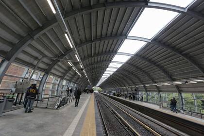 Inauguran el viaducto del tren Mitre, que permitirá ahorrar hasta 20 minutos de viaje
