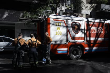 Incendio en caballito en Yatay 12