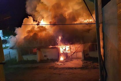 Incendio en el Club Andino Piltriquitrón
