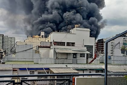 Incendio en estación Edesur de Caballito