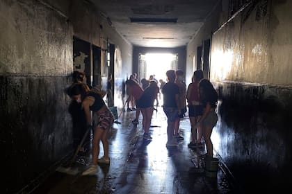 Incendio en la escuela Ave María, obra Don Orione, en el partido de Almirante Brown