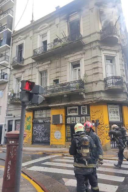 Incendio en Libertad y Bartolomé Mitre en CABA