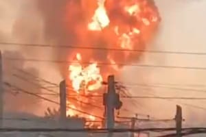 Incendio en un depósito de garrafas en Mariano Acosta