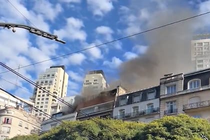 Incendio en un edificio de Libertador al 2500