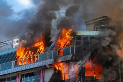 Incendio en un edificio en la ciudad de Luliang, en la provincia china de Shanxi