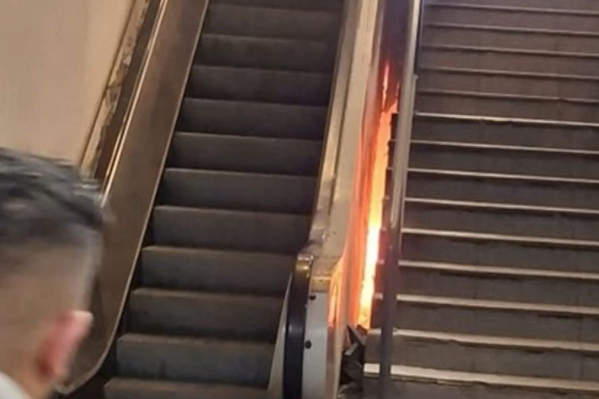 Incendio en una escalera mecánica de la estación Constitución