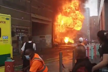 Incendio en una estación de subtes en Londres