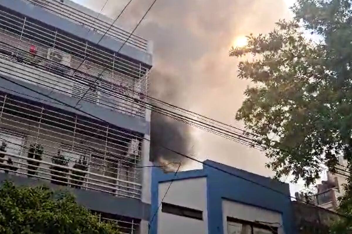 Incendio sobre la calle Agüero, barrio porteño de Balvanera