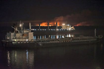 Así se ven los incendios durante la noche