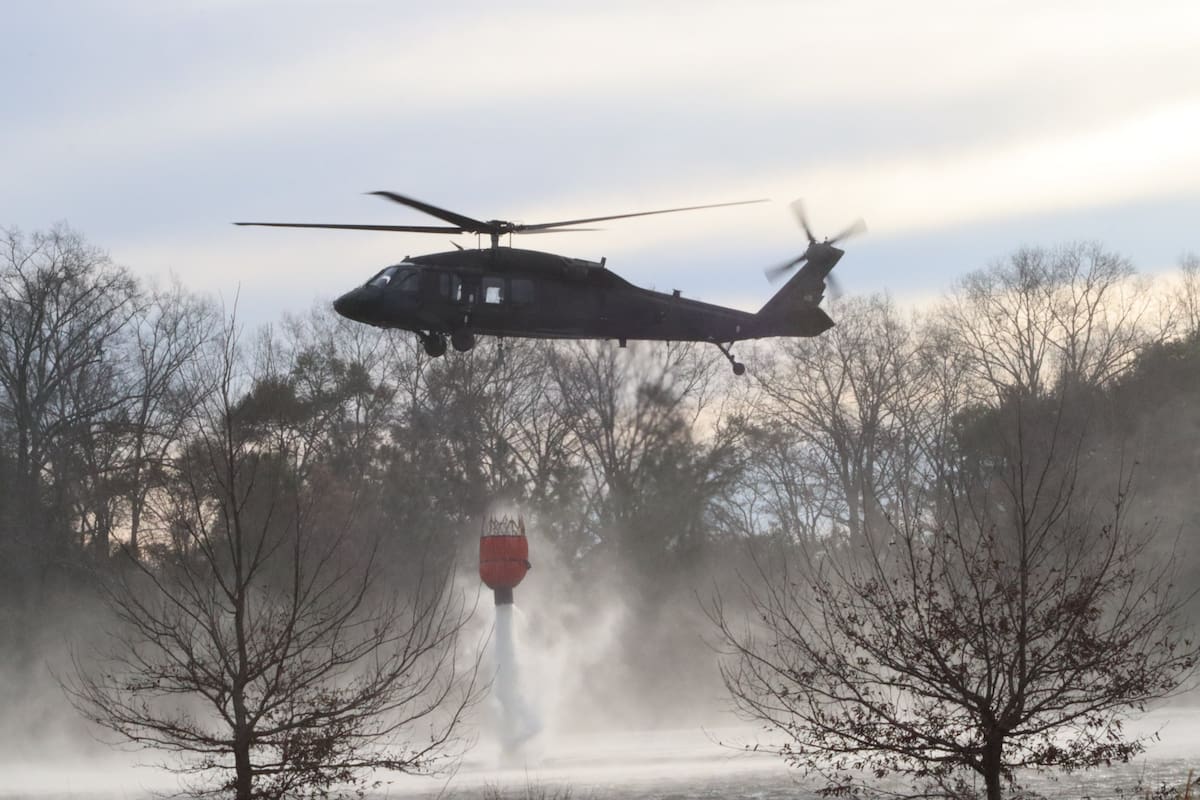 Incendios forestales en Carolina del Sur: Más de 175 incendios activos han consumido aproximadamente 1700 hectáreas, llevando al gobernador Henry McMaster a declarar el estado de emergencia el 2 de marzo