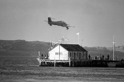 Inchauspe se incorporó al Batallón Comando de la Brigada de Infantería de Marina N° 1 y marchó a Malvinas