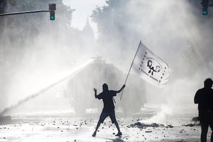 Incidentes en Avda. de Mayo y Lima. 18/12/17