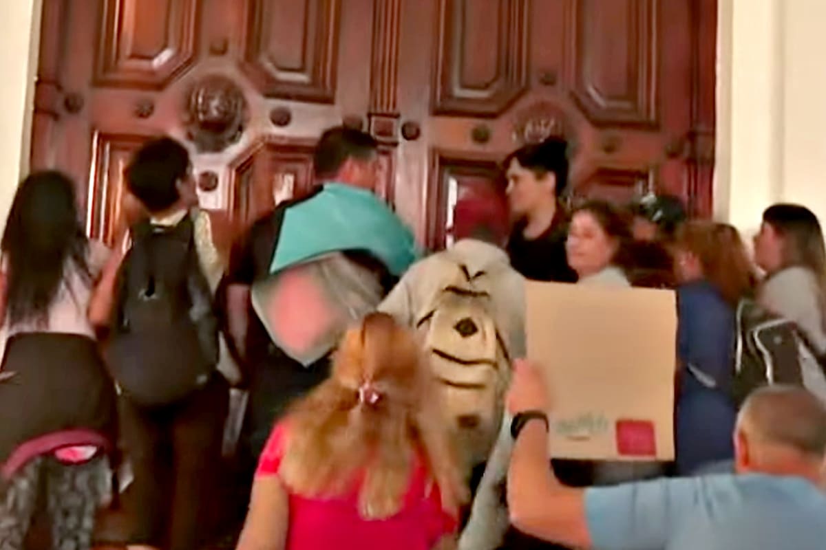 Incidentes en el Palacio Municipal de La Plata