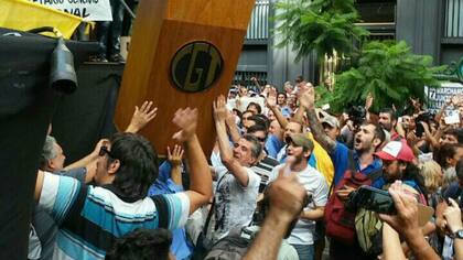 Desde la CGT minimizaron los incidentes de ayer e insistieron con un paro general a fin de mes