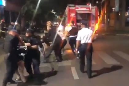 Incidentes en una protesta frente al consulado chileno