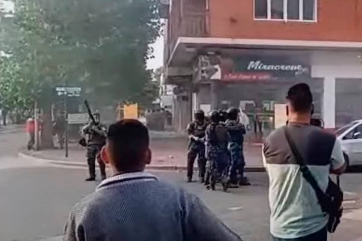 Incidentes frente a la comisaría de Miramar