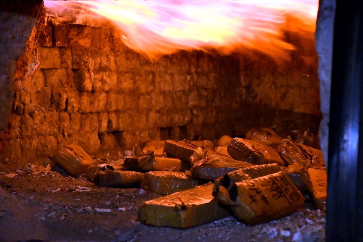 Incineración de más de 2900 kilos de marihuana en el crematorio del cementerio de Chacarita